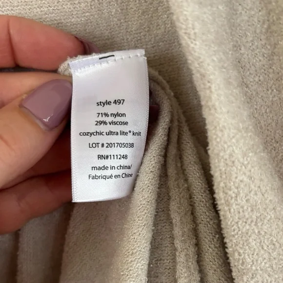 Barefoot Dreams Off White CozyChic Ultra Light Sleeveless Cardigan Size‎ L - Picture 6 of 6